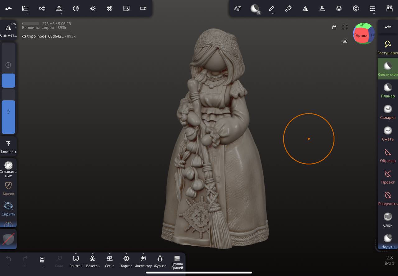 3D-модель берегини в традиционном наряде в Nomad Sculpt, без печати
